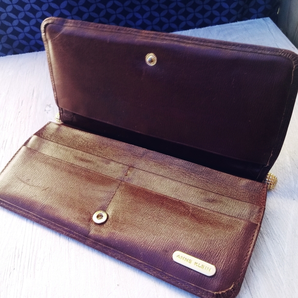 Anne Klein Vintage Brown Leather Wallet - Picture 5 of 7
